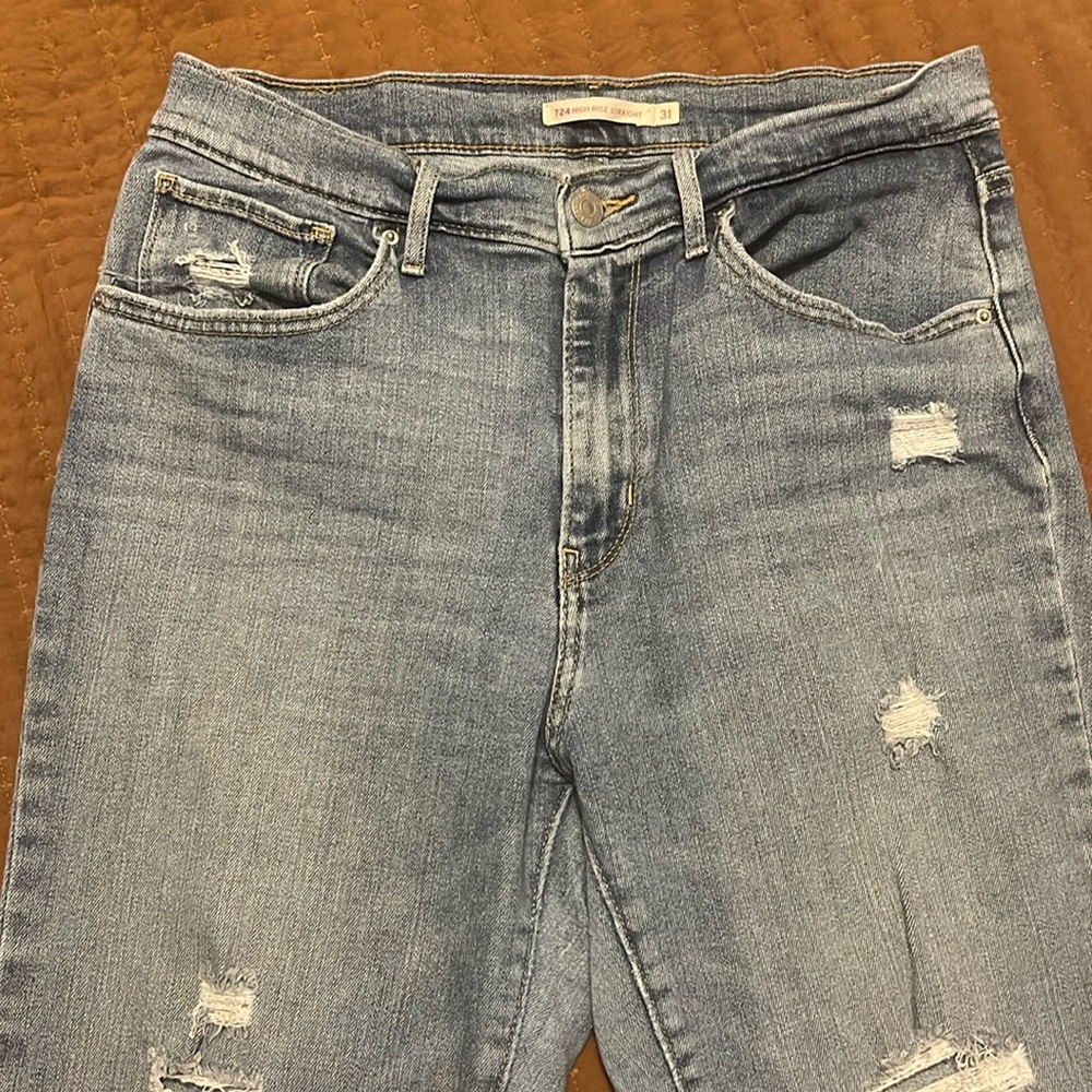 Levi high rise cropped straight leg denim